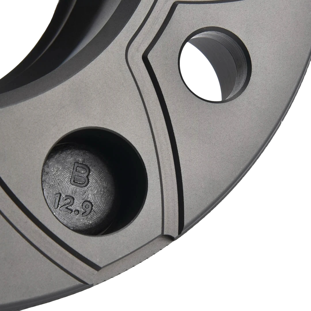 Macro of Class 12.9 forged hardware